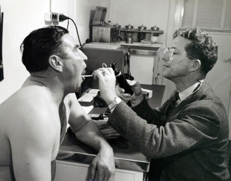 mystery-doctor-3-tongue-depressor-1200